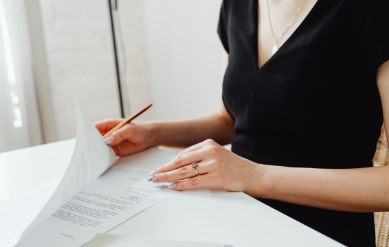 DIC finance : qu'est-ce que le Document d'Informations Clés et comment le lire ?